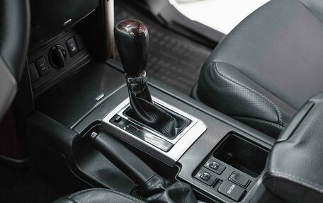 Toyota Land Cruiser Prado 150 рестайлинг 2, 2013 год, 2 950 000 рублей, 12 фотография