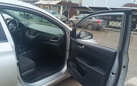 Hyundai Solaris II рестайлинг, 2017 год, 13 фотография