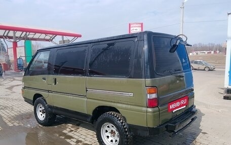 Mitsubishi Delica III, 1996 год, 570 000 рублей, 2 фотография