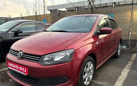 Volkswagen Polo VI (EU Market), 2011 год, 560 000 рублей, 2 фотография