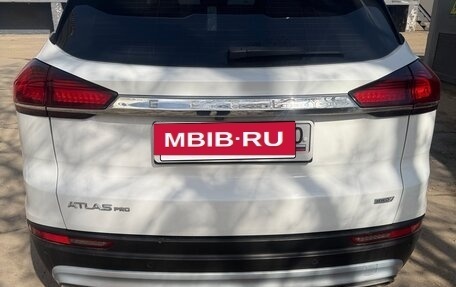 Geely Atlas, 2022 год, 2 450 000 рублей, 4 фотография