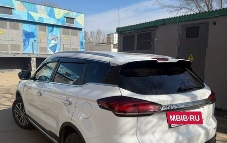 Geely Atlas, 2022 год, 2 450 000 рублей, 6 фотография