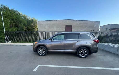 Toyota Highlander III, 2014 год, 3 200 000 рублей, 7 фотография