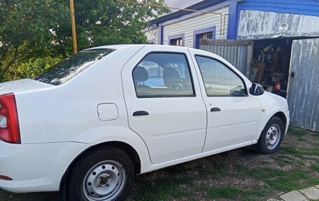 Renault Logan I, 2013 год, 330 000 рублей, 3 фотография