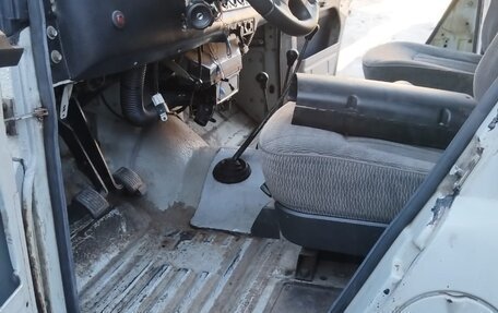 ЛуАЗ 3151, 2004 год, 580 000 рублей, 10 фотография