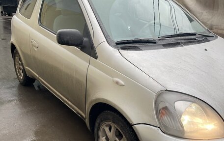 Toyota Yaris I рестайлинг, 2000 год, 250 000 рублей, 4 фотография
