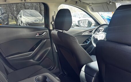 Mazda 3, 2017 год, 1 830 000 рублей, 3 фотография