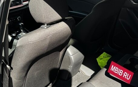 Mazda 3, 2017 год, 1 830 000 рублей, 10 фотография