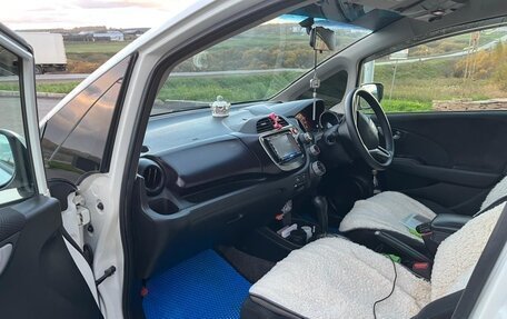 Honda Fit III, 2011 год, 790 000 рублей, 10 фотография