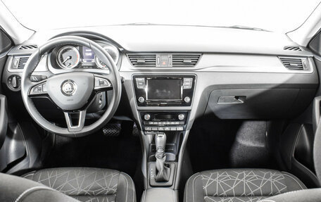 Skoda Rapid I, 2018 год, 1 340 000 рублей, 8 фотография