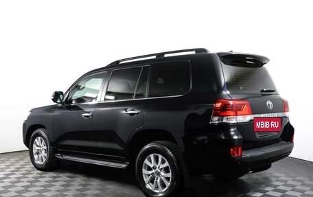 Toyota Land Cruiser 200, 2018 год, 6 890 000 рублей, 7 фотография