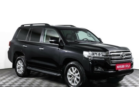 Toyota Land Cruiser 200, 2018 год, 6 890 000 рублей, 3 фотография