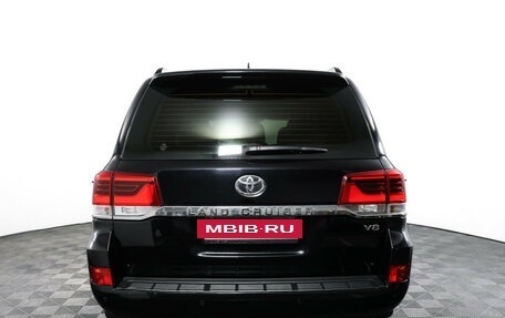 Toyota Land Cruiser 200, 2018 год, 6 890 000 рублей, 6 фотография