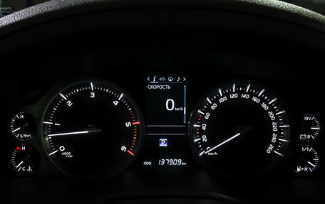 Toyota Land Cruiser 200, 2018 год, 6 890 000 рублей, 16 фотография