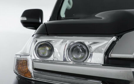 Toyota Land Cruiser 200, 2018 год, 6 890 000 рублей, 25 фотография