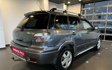 Mitsubishi Outlander III рестайлинг 3, 2004 год, 669 000 рублей, 3 фотография