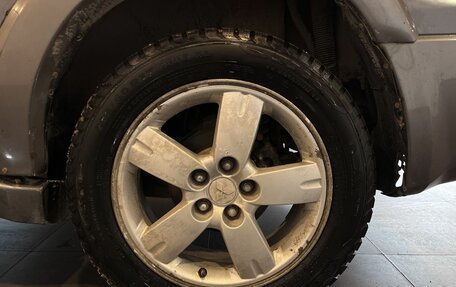 Mitsubishi Outlander III рестайлинг 3, 2004 год, 669 000 рублей, 16 фотография