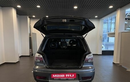 Mitsubishi Outlander III рестайлинг 3, 2004 год, 669 000 рублей, 37 фотография