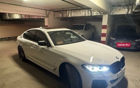 BMW 5 серия, 2021 год, 5 099 990 рублей, 2 фотография