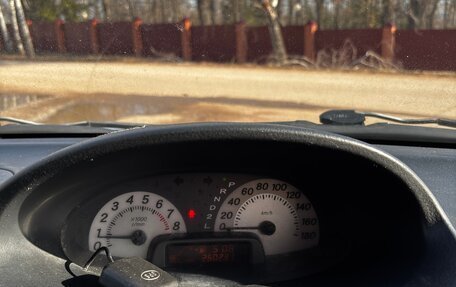 Toyota FunCargo, 2003 год, 400 000 рублей, 11 фотография