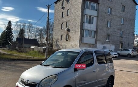 Toyota FunCargo, 2003 год, 400 000 рублей, 3 фотография