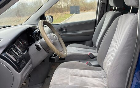 Mazda MPV II, 2004 год, 295 000 рублей, 23 фотография