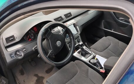 Volkswagen Passat B6, 2005 год, 630 000 рублей, 4 фотография