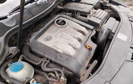 Volkswagen Passat B6, 2005 год, 630 000 рублей, 6 фотография