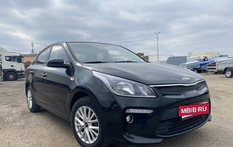 KIA Rio IV, 2018 год, 1 410 000 рублей, 2 фотография