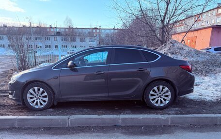 Opel Astra J, 2014 год, 720 000 рублей, 4 фотография