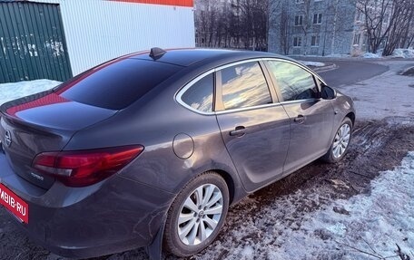 Opel Astra J, 2014 год, 720 000 рублей, 2 фотография