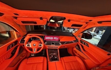 BMW X5 M, 2022 год, 13 640 000 рублей, 7 фотография