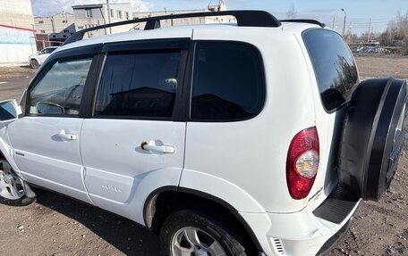 Chevrolet Niva I рестайлинг, 2010 год, 400 000 рублей, 5 фотография