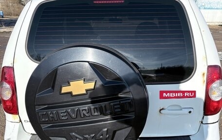 Chevrolet Niva I рестайлинг, 2010 год, 400 000 рублей, 4 фотография