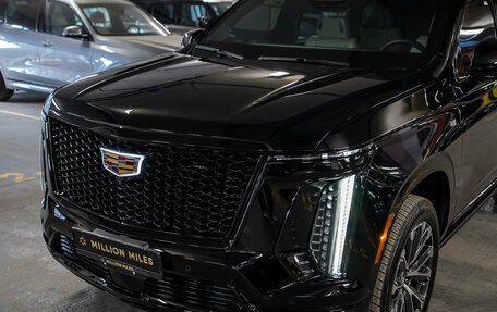 Cadillac Escalade V, 2025 год, 42 000 000 рублей, 5 фотография