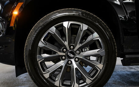 Cadillac Escalade V, 2025 год, 42 000 000 рублей, 7 фотография