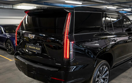 Cadillac Escalade V, 2025 год, 42 000 000 рублей, 13 фотография