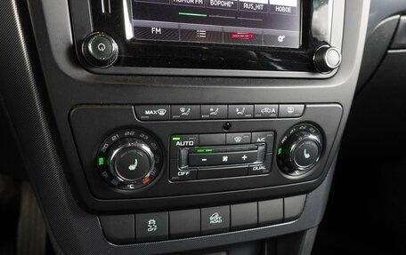 Skoda Yeti I рестайлинг, 2017 год, 1 879 000 рублей, 12 фотография