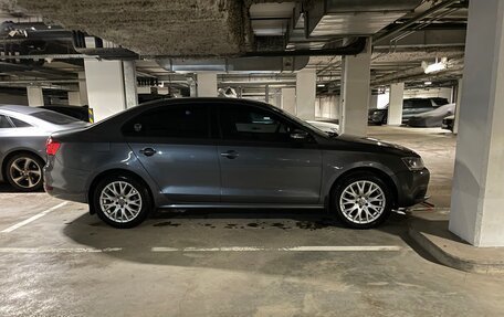 Volkswagen Jetta VI, 2012 год, 1 000 000 рублей, 3 фотография
