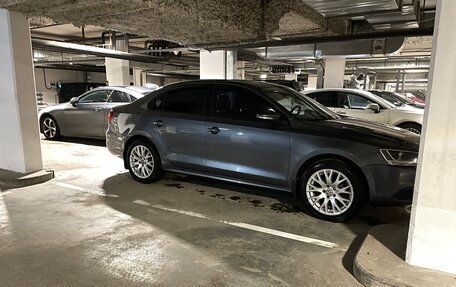 Volkswagen Jetta VI, 2012 год, 1 000 000 рублей, 4 фотография