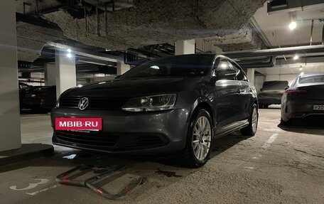 Volkswagen Jetta VI, 2012 год, 1 000 000 рублей, 5 фотография