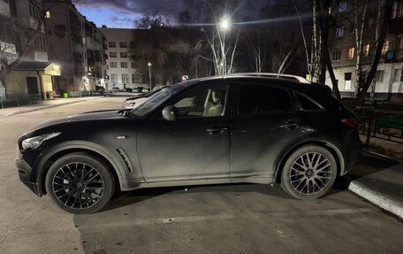 Infiniti QX70, 2014 год, 2 549 000 рублей, 4 фотография