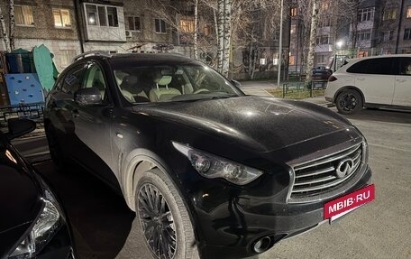 Infiniti QX70, 2014 год, 2 549 000 рублей, 2 фотография