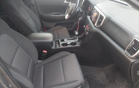 KIA Sportage IV рестайлинг, 2019 год, 2 250 000 рублей, 10 фотография