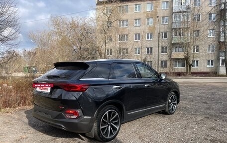 FAW Bestune T77, 2022 год, 1 600 000 рублей, 5 фотография