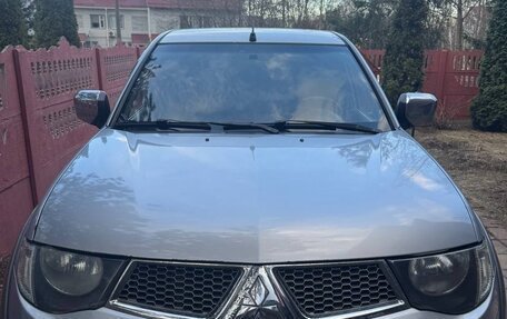 Mitsubishi L200 IV рестайлинг, 2010 год, 1 250 000 рублей, 1 фотография