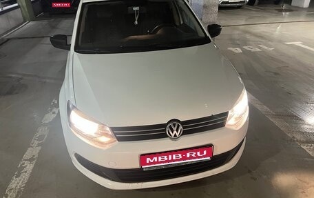 Volkswagen Polo VI (EU Market), 2015 год, 749 000 рублей, 1 фотография