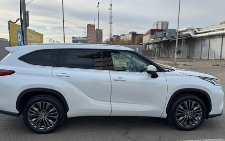Toyota Highlander, 2026 год, 5 570 000 рублей, 6 фотография