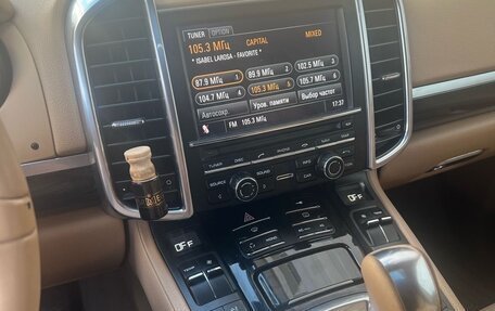 Porsche Cayenne III, 2011 год, 1 600 000 рублей, 8 фотография