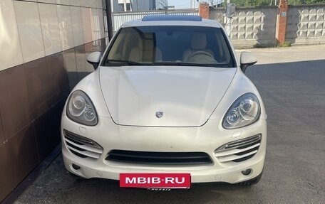 Porsche Cayenne III, 2011 год, 1 600 000 рублей, 2 фотография